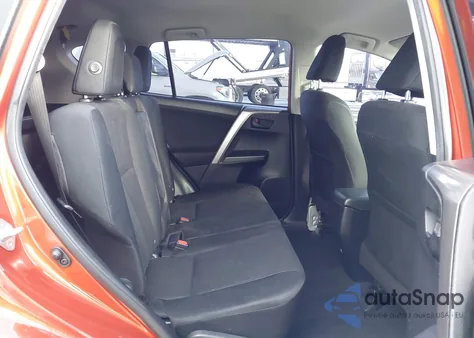 2016 Toyota Rav4 Le z USA, uszkodzony, nr VIN JTMZFREV5GJ073321